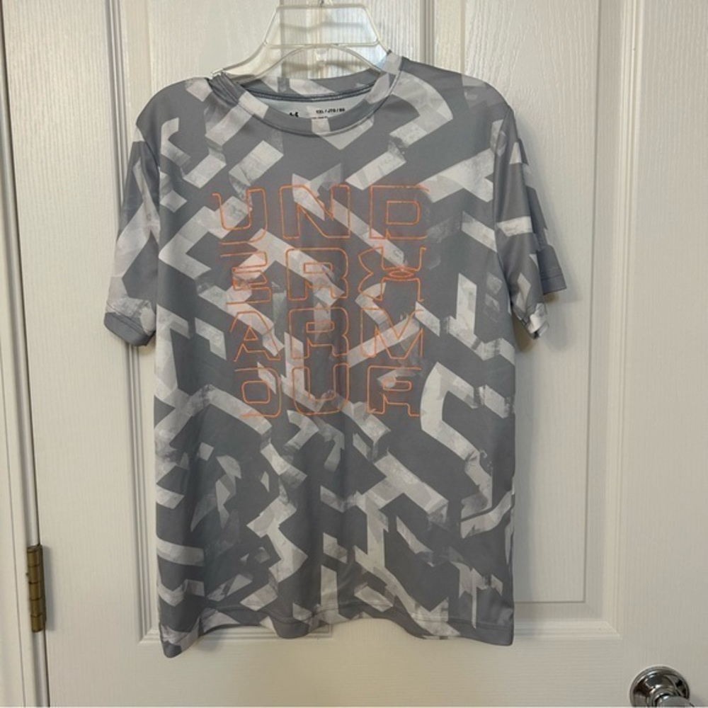 Under Armour Big Boys HeatGear top in Grey/White Size YXL